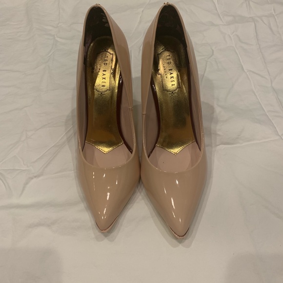 Ted Baker Shoes - New Ted Baker Nude pumps